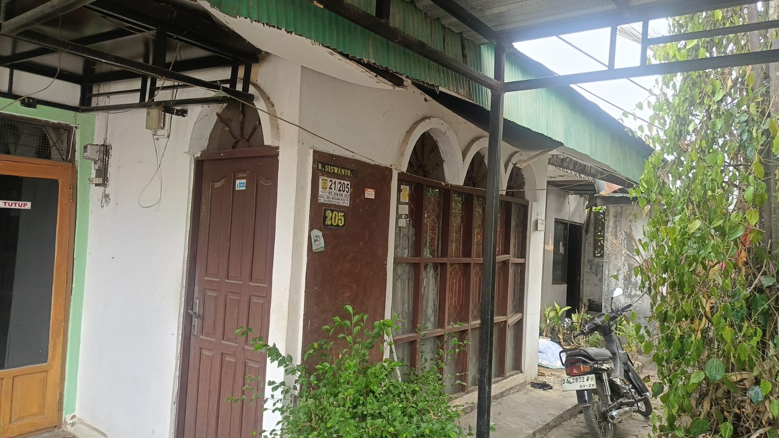 Classic 2-Bedroom House for Sale in Banjarbaru 2