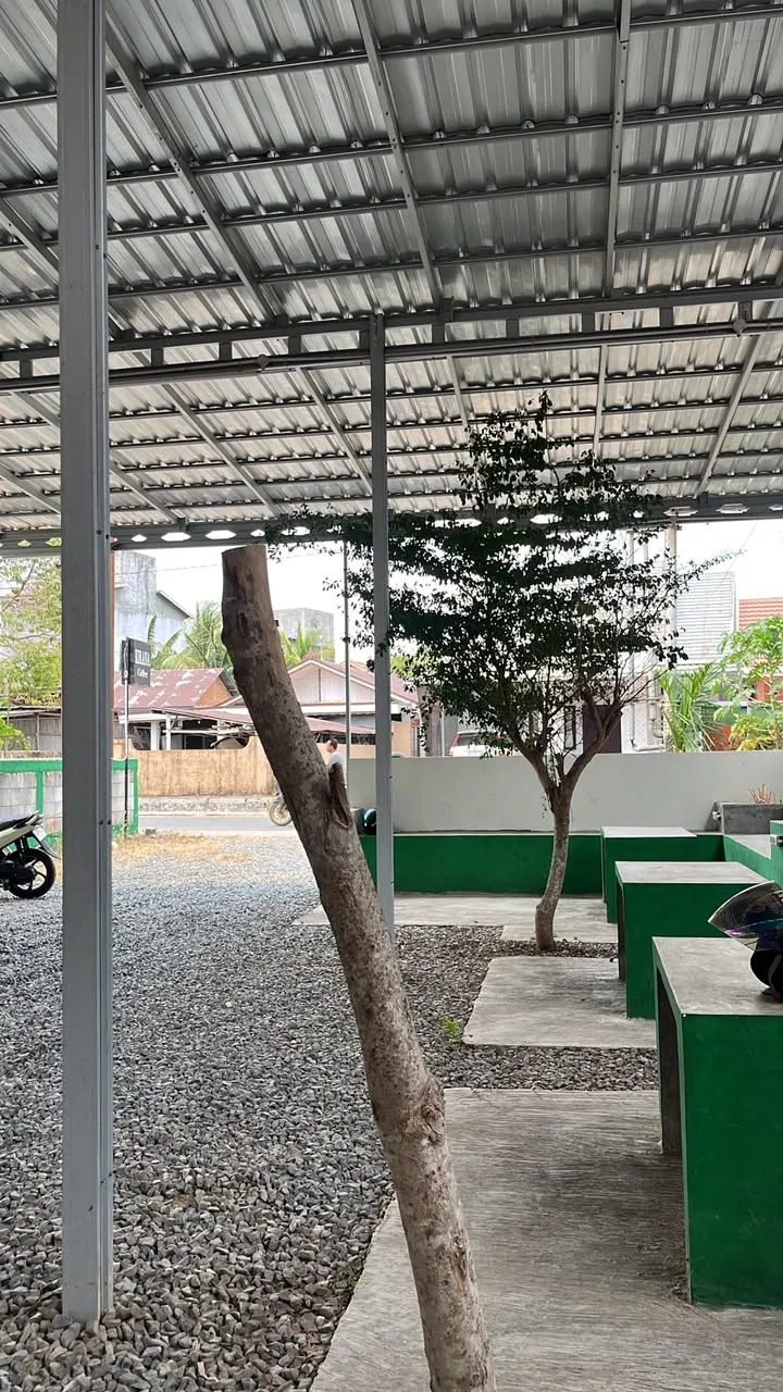10 x 52 m Café Land and Building for Sale in Pelaihari 3