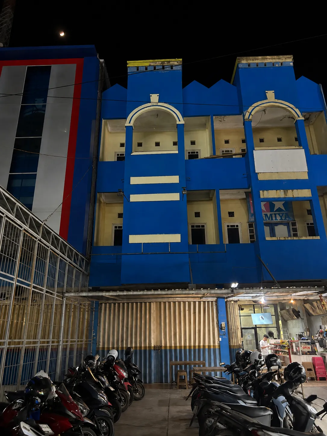 Ruko Disewakan 3 Lantai di Jl. Kayu Tangi, Banjarmasin