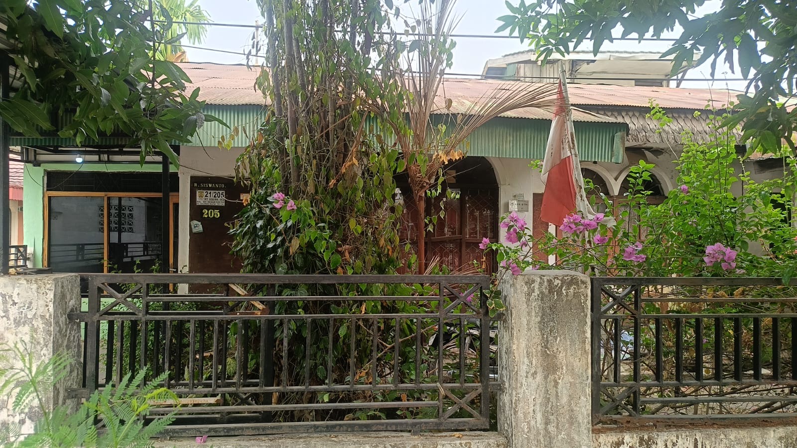 Classic 2-Bedroom House for Sale in Banjarbaru 4