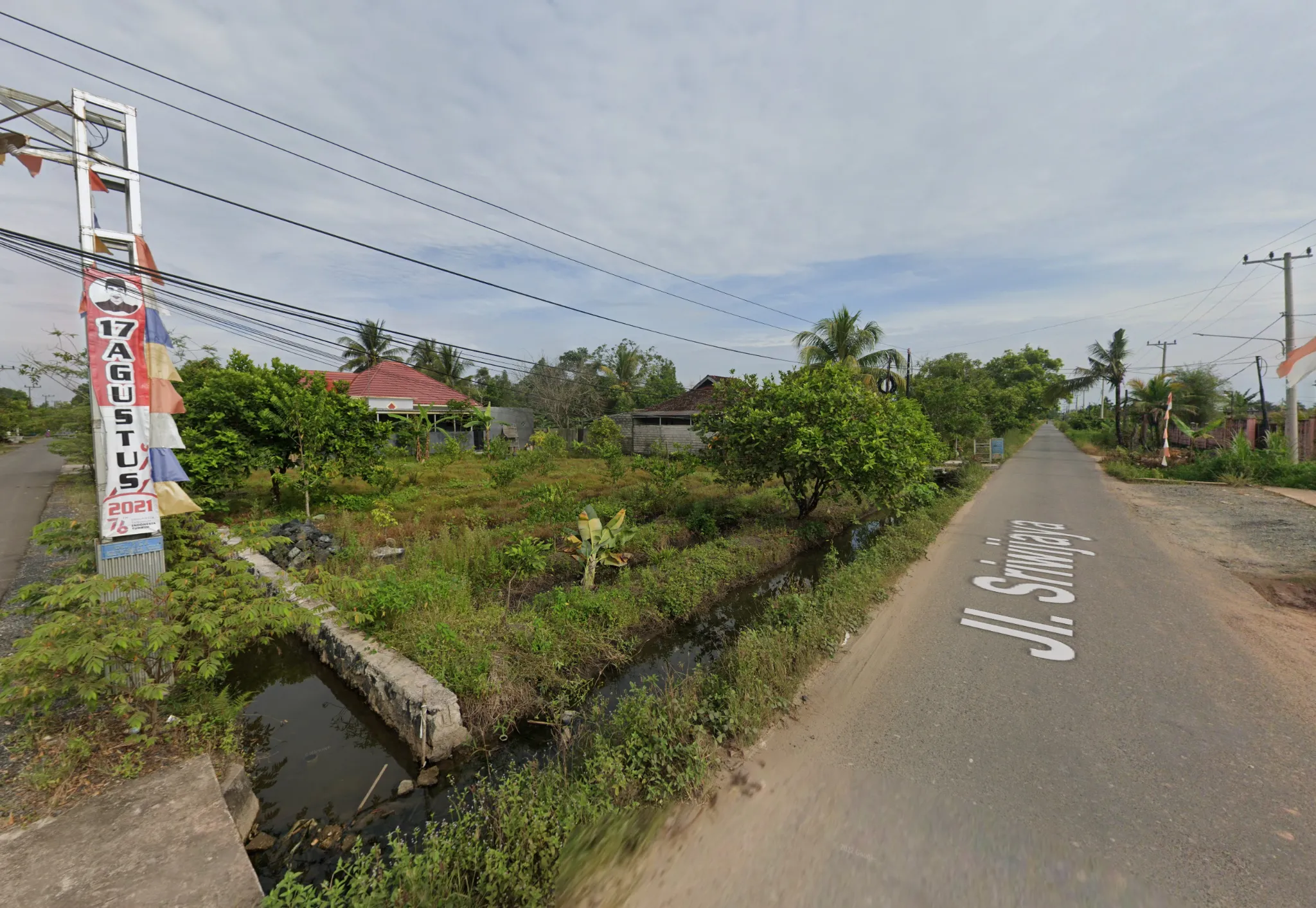 30 x 25 m Corner Plot for Sale in Landasan Ulin