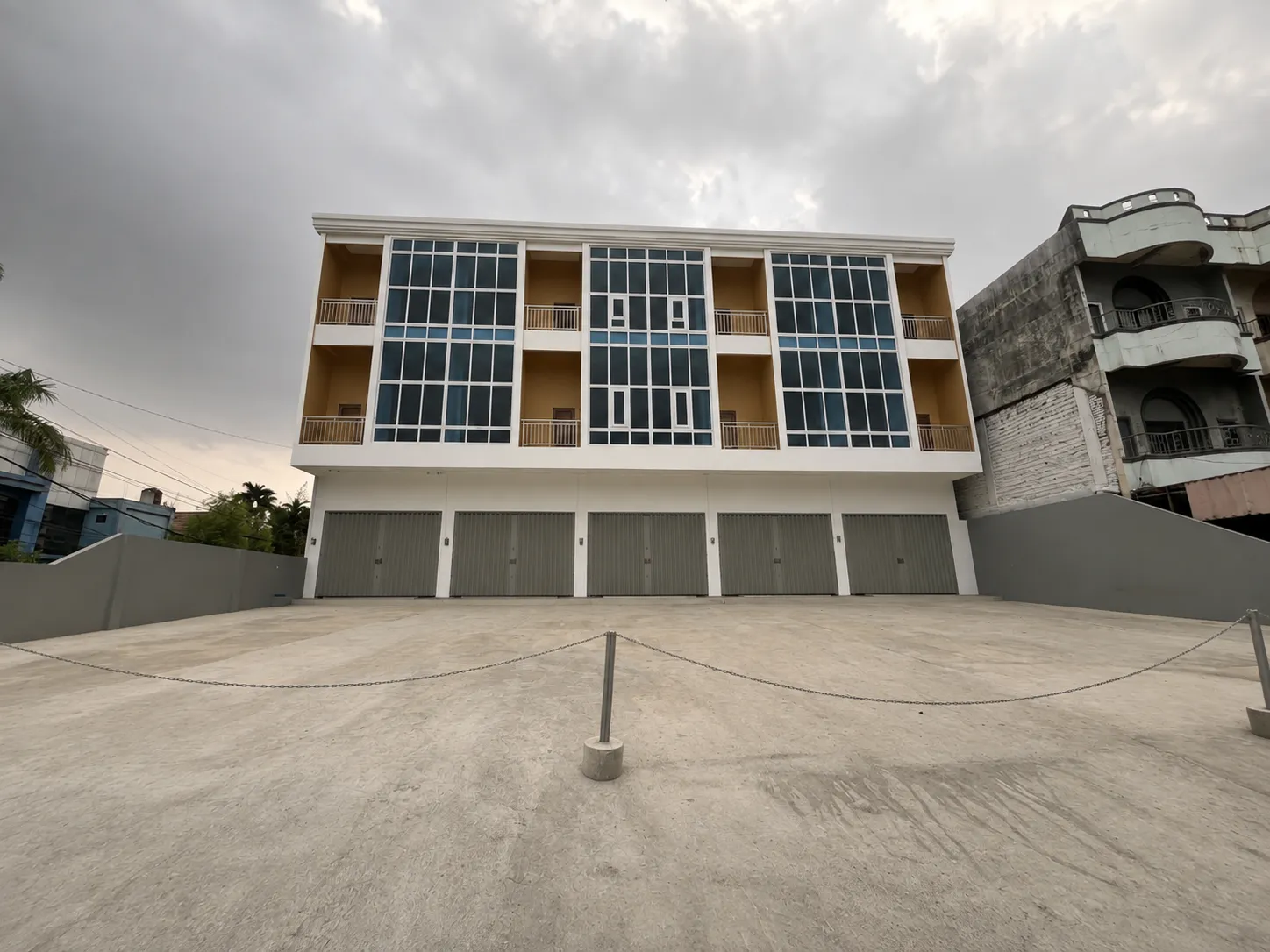 Shophouse for Rent in Kayu Tangi, Opposite Mie Gacoan