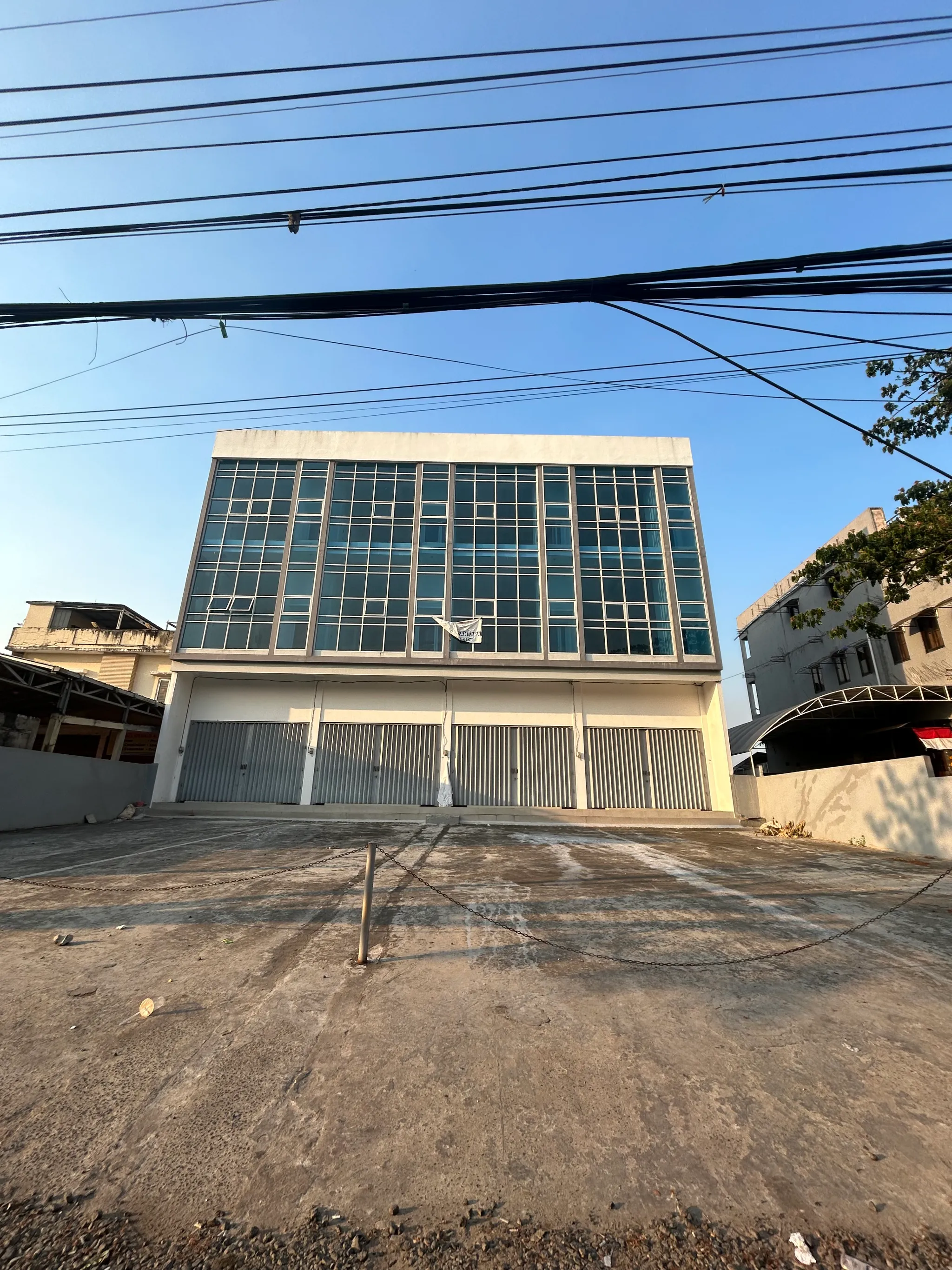 Ruko Disewakan 4 Pintu di Jl. Pangeran Hidayatullah